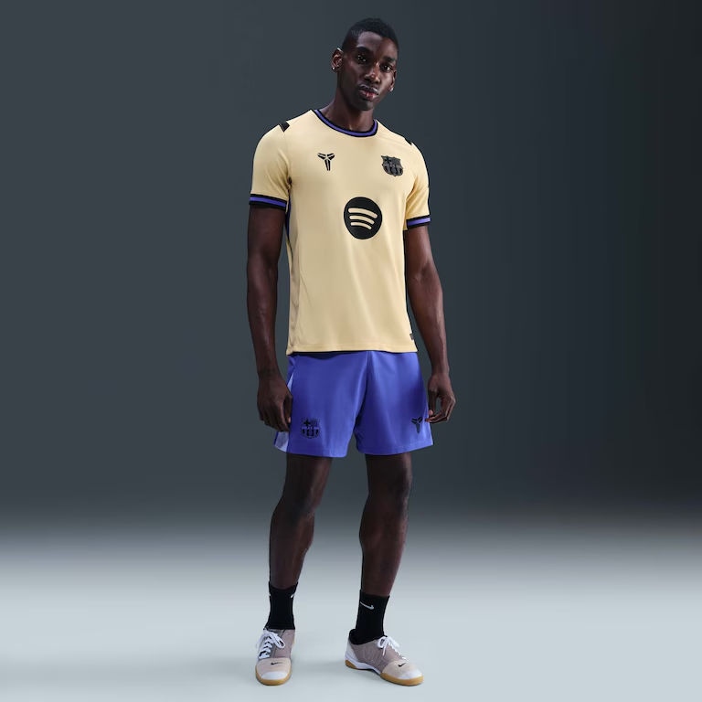 Camisa Barcelona Nike Kobe II 2025/26 Torcedor Pro Masculina